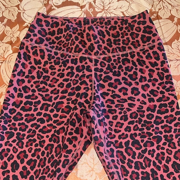 Nike Training Dri-FIT One Tight Glitter Leopard Pack leggings S - Picture 9 of 10
